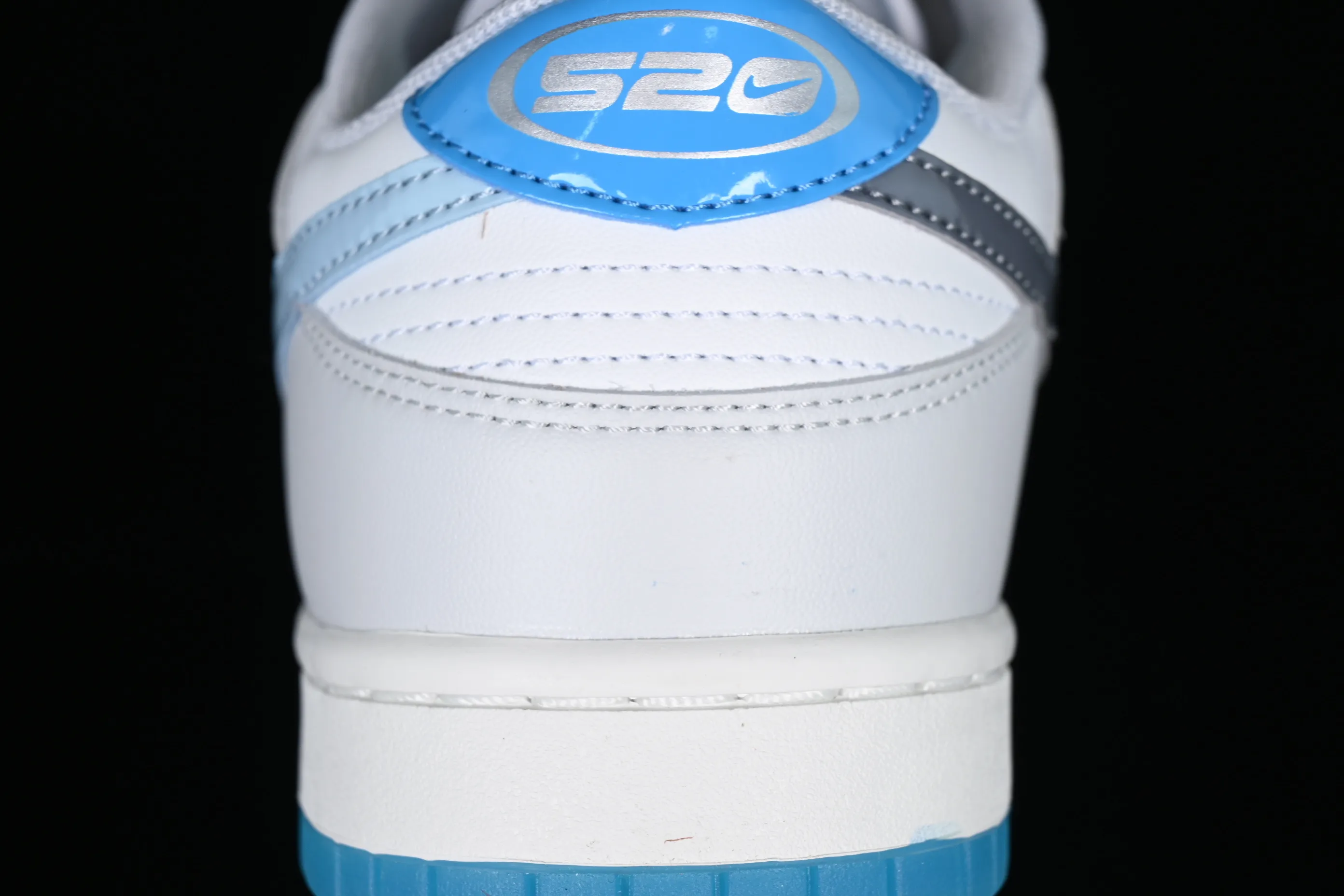 All categories Nk SB Dunk series Nk SB Dunk Low low-top sneakers Nk SB Dunk Low "520" Valentine's Day limited SB low-top sports and leisure sneakers FN3433-141